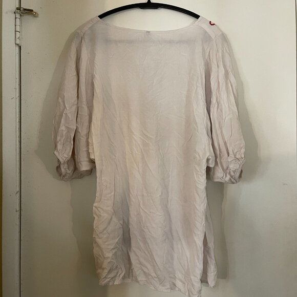 Futurino NWT Taupe Embroidered Floral Boho Tunic – Billowy Sleeve Fit - Picture 13 of 15